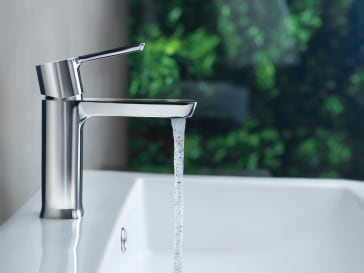Delta 581LF-GPM-PP Modern Single Handle Project-Pack Bathroom Faucet 1. ...