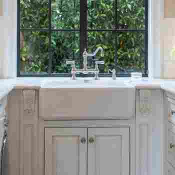 Rohl Rc2418 24 Shaws Original Lancaster Fireclay Apron Sink Qualitybath Com