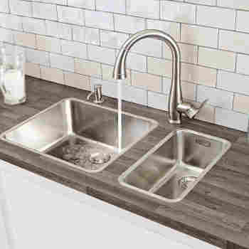 Grohe 30213 Parkfield Single Hole Pull Out Kitchen Faucet Qualitybath Com