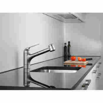 Kwc 10 061 032 Domo Single Hole Single Lever Kitchen Mixer With Swivel Spout Pull Out Spray 7 1 8 Spout Reach Qualitybath Com