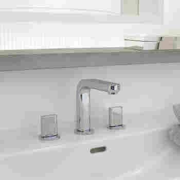 Hansgrohe 31063 Metris S Widespread Lavatory Faucet Qualitybath Com