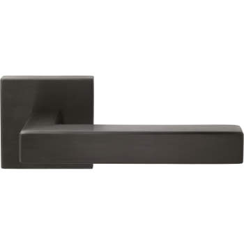 Omnia door levers image-2