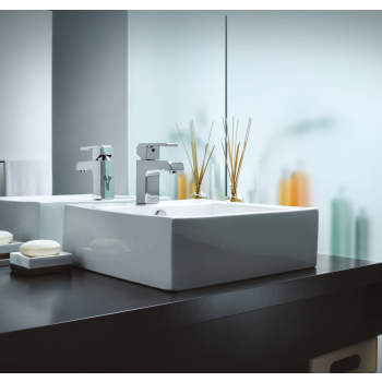 Delta bathroom accessories image-6