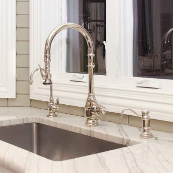 Traditional on sale style faucet