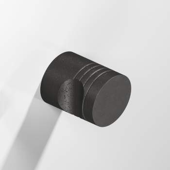 Colonial Bronze cabinet knobs image-6