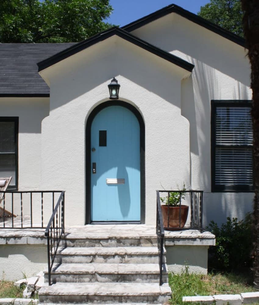 Home of Sara and Clay Ferguson, via Apartment Therapy