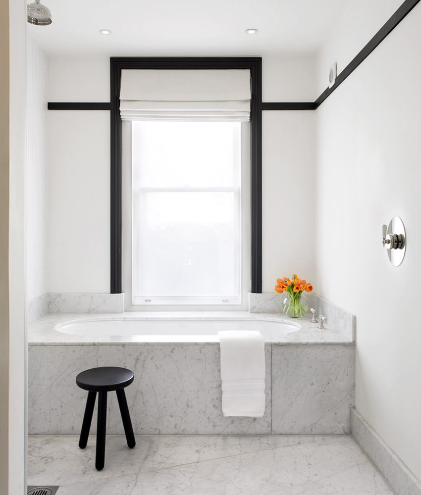 Dramatic Definition: Black Trim | QualityBath.com Discover