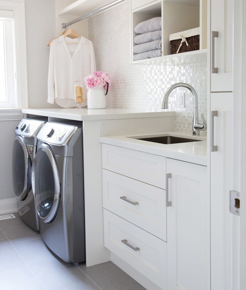 laundry room by Barlow Reid Design Inc.
