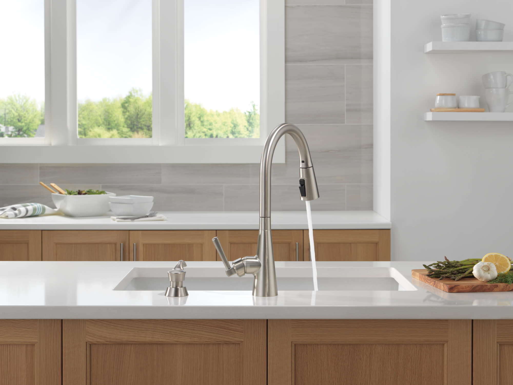 Delta 19893Z-SPSD-DST Boyd Single-Handle Pull-Down Kitchen