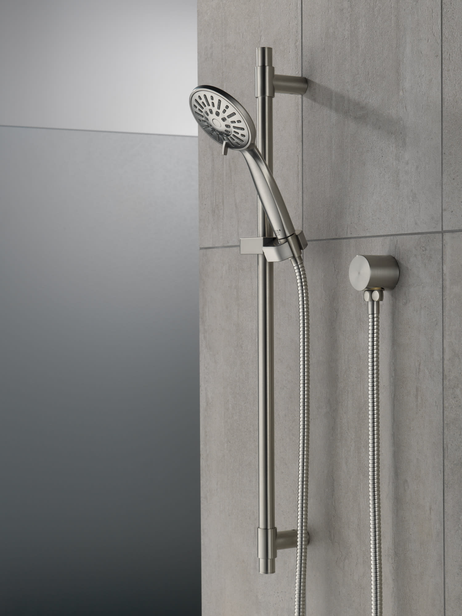 Delta 51361 4-Setting Slide Bar Hand Shower | QualityBath.com