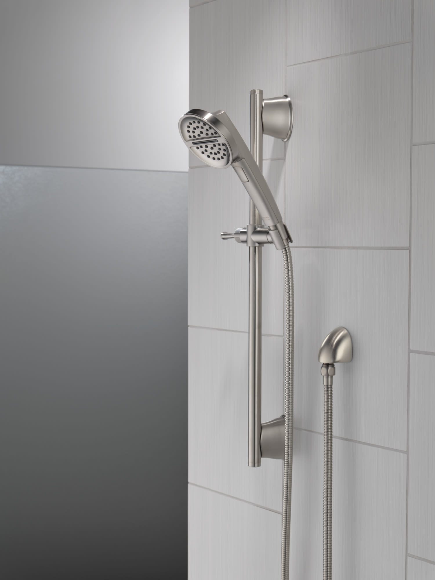 colon　0513 Delta 51386 Galeon 3-Setting Slide Bar Handshower | QualityBath.com