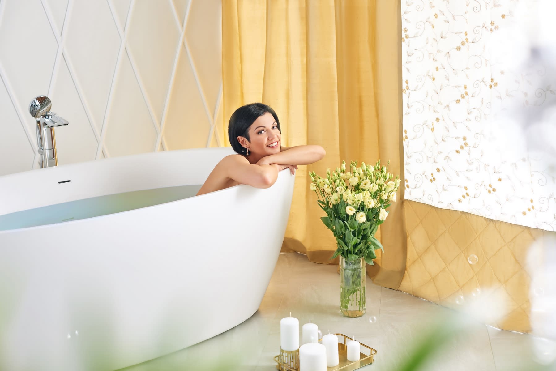 Aquatica Sensuality-Wht Freestanding Solid Surface Bathtub