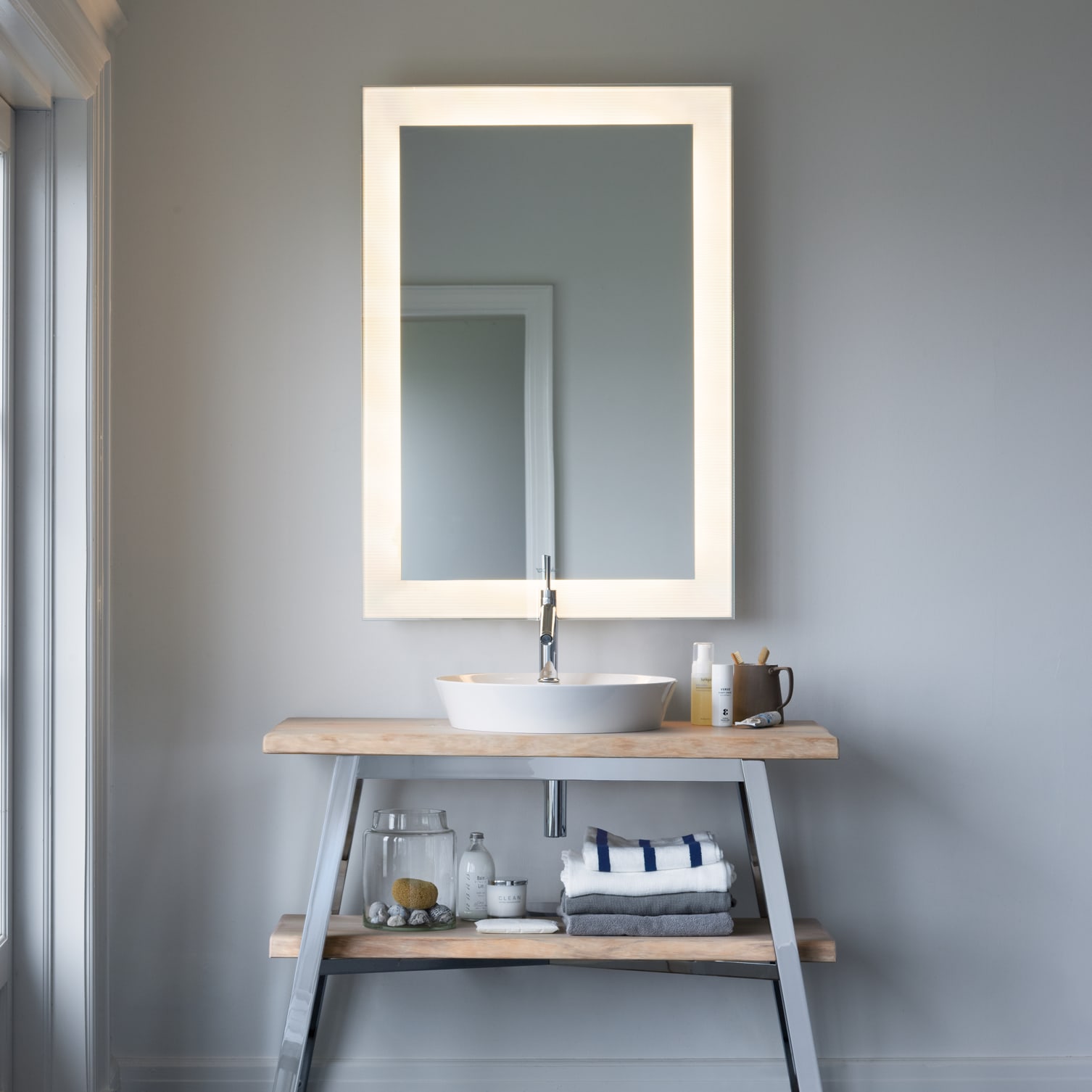 CONTEMPORANEA タンボリン ＆ スティック3本 ＆ RMVスペア Duravit CC9643000006000 Cape Cod Mirror With Lighting