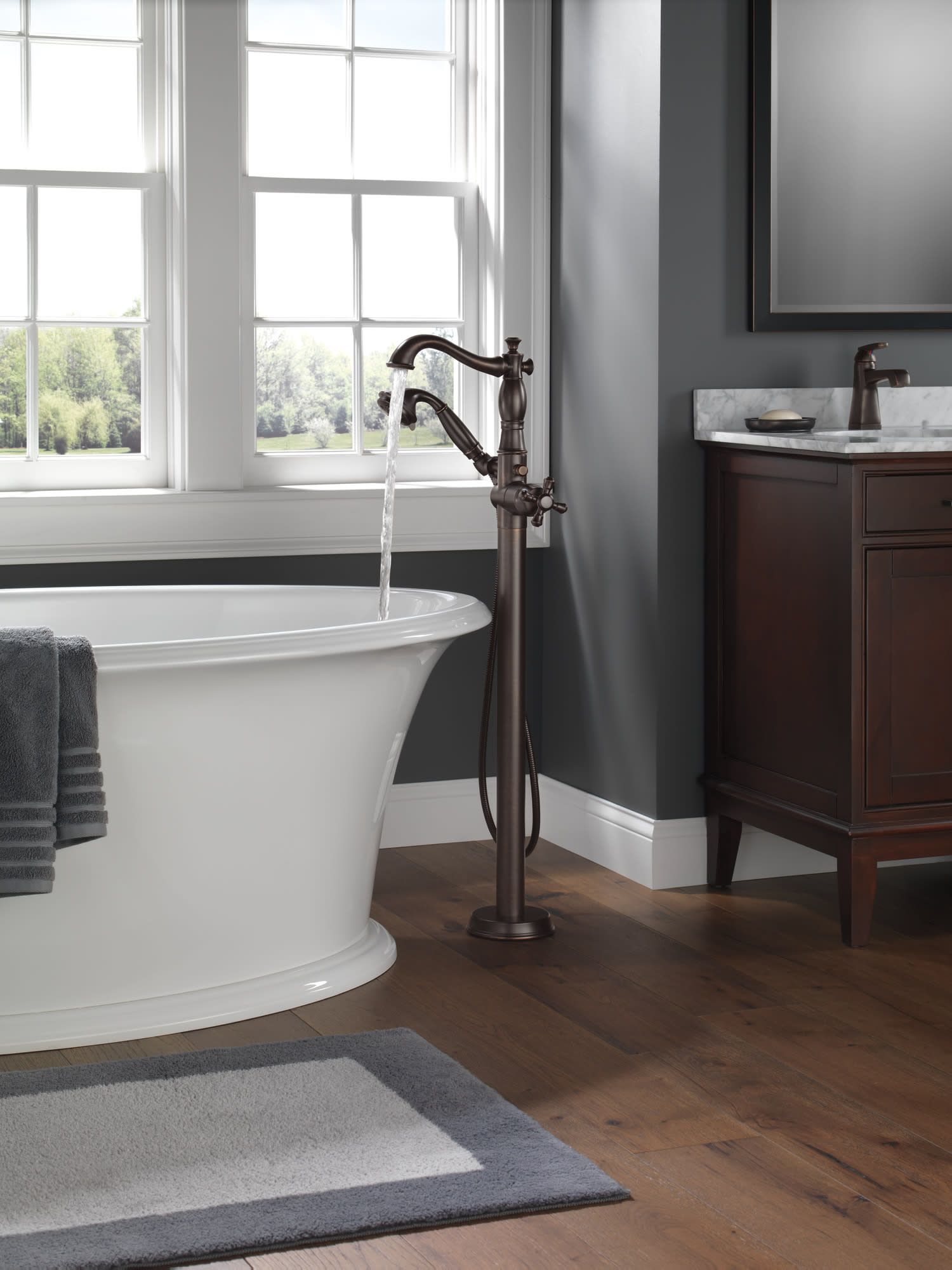 Delta T4797-RBFL-LHP Single Handle Floor Mount Tub Filler